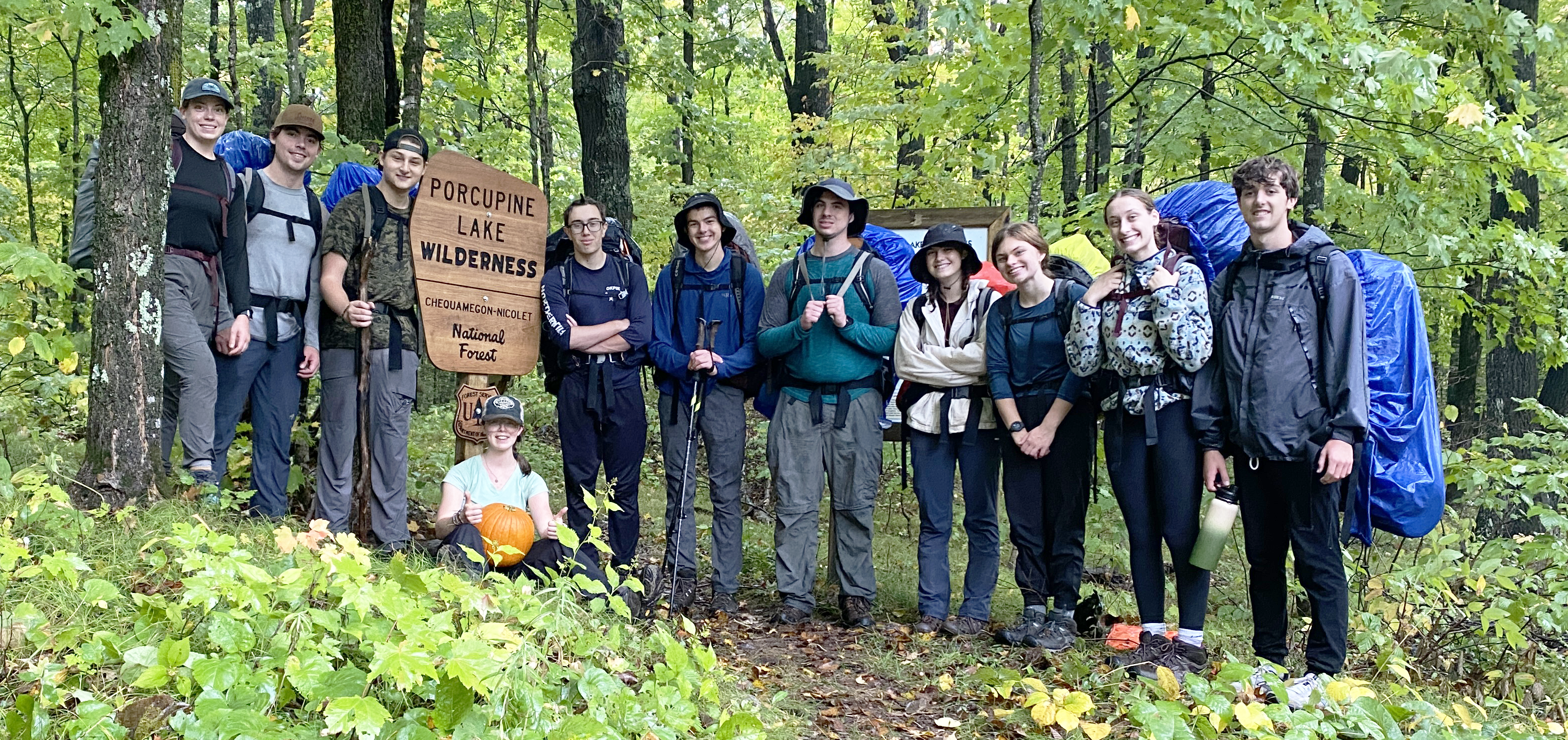 UMD students posing during the North Country Trail Backpack Trip